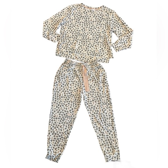 Roudelain Loungewear Pajama Set L Thermal Leopard Animal Print Cozy Luxe PJs - Picture 3 of 12